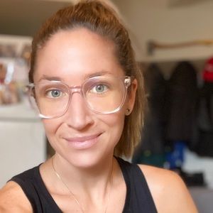 Meet your Posher, Lauren